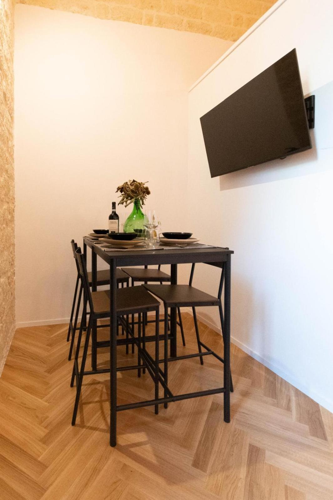 Centro Storico Rooms & Suites Manfredoine Extérieur photo